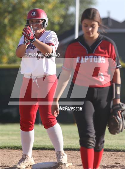 Thumbnail 2 in Eaglecrest @ Smoky Hill photogallery.