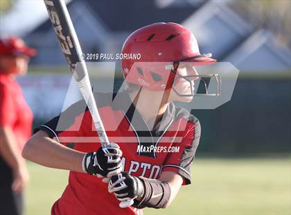 Thumbnail 1 in Eaglecrest @ Smoky Hill photogallery.