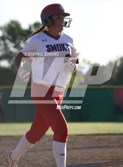 Thumbnail 3 in Eaglecrest @ Smoky Hill photogallery.
