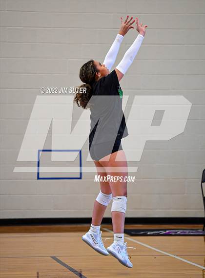 Thumbnail 3 in College Station vs Brenham photogallery.