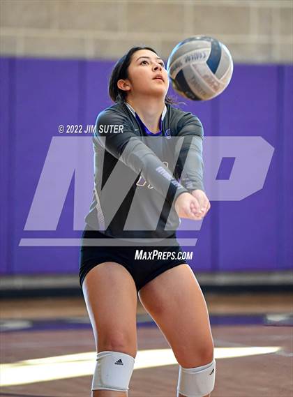 Thumbnail 2 in College Station vs Brenham photogallery.
