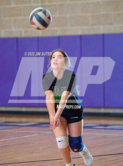 Thumbnail 2 in College Station vs Brenham photogallery.