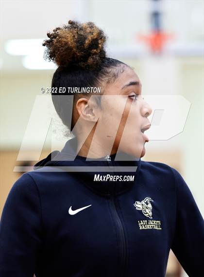 Thumbnail 1 in Sprayberry @ Lassiter photogallery.