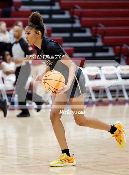 Thumbnail 2 in Sprayberry @ Lassiter photogallery.