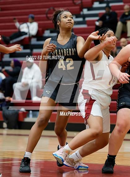 Thumbnail 1 in Sprayberry @ Lassiter photogallery.
