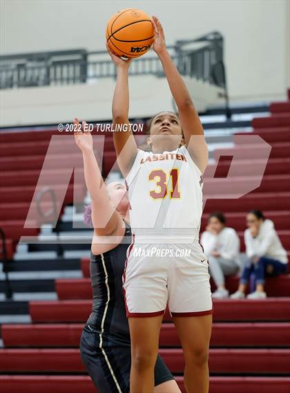 Thumbnail 3 in Sprayberry @ Lassiter photogallery.