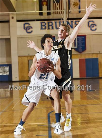 Thumbnail 3 in Arapahoe vs. Legend photogallery.