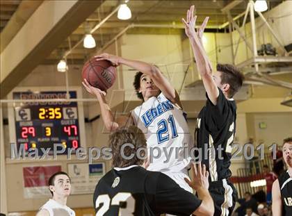 Thumbnail 2 in Arapahoe vs. Legend photogallery.