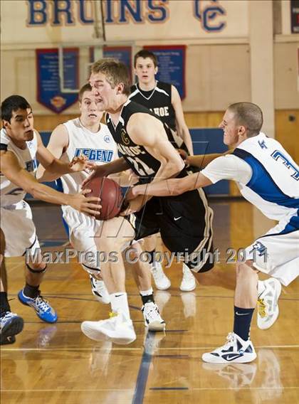 Thumbnail 2 in Arapahoe vs. Legend photogallery.