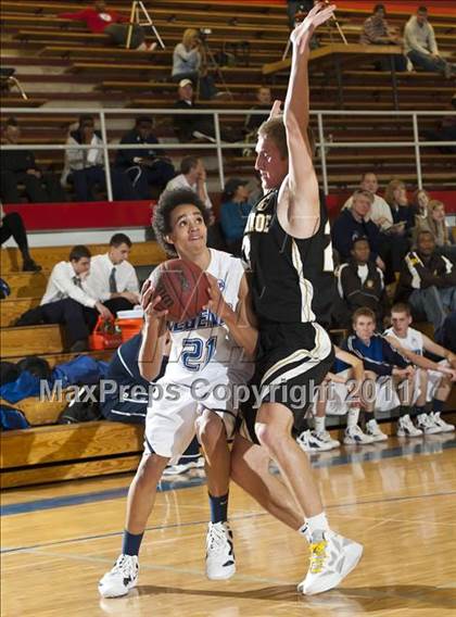 Thumbnail 1 in Arapahoe vs. Legend photogallery.