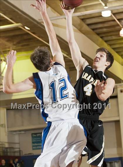 Thumbnail 3 in Arapahoe vs. Legend photogallery.