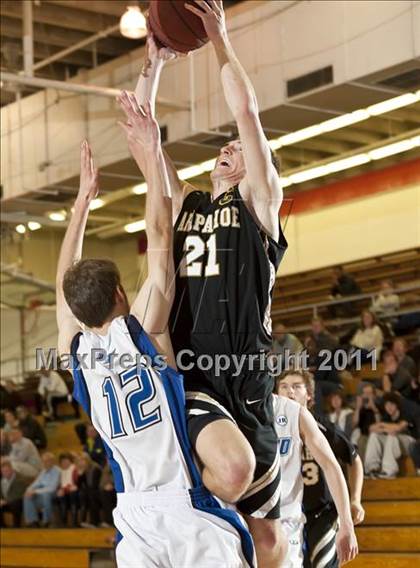 Thumbnail 3 in Arapahoe vs. Legend photogallery.