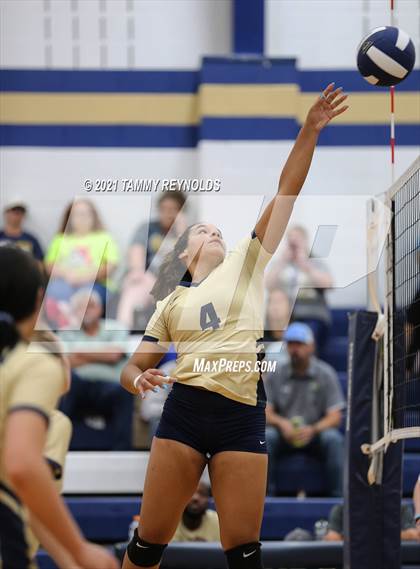 Thumbnail 2 in Community Christian vs Perrin-Whitt photogallery.