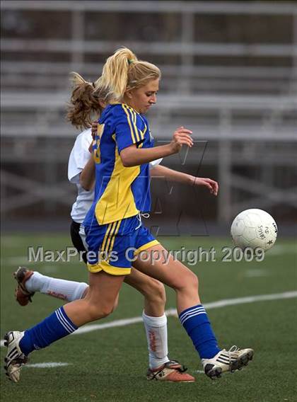 Thumbnail 2 in Newtown @ Shelton (CIAC Class LL 2nd round) photogallery.