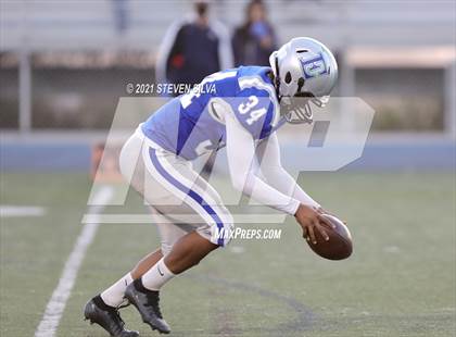 Thumbnail 2 in Mater Dei Catholic @ Eastlake photogallery.