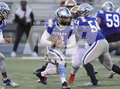 Thumbnail 2 in Mater Dei Catholic @ Eastlake photogallery.