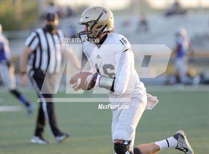 Thumbnail 2 in Mater Dei Catholic @ Eastlake photogallery.