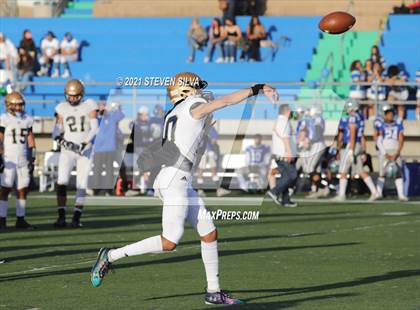Thumbnail 3 in Mater Dei Catholic @ Eastlake photogallery.
