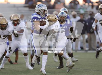 Thumbnail 3 in Mater Dei Catholic @ Eastlake photogallery.