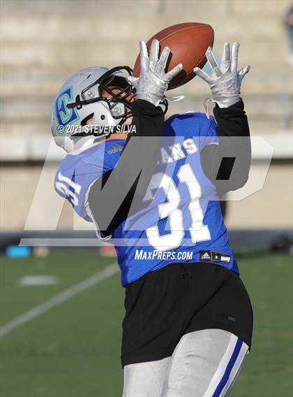Thumbnail 1 in Mater Dei Catholic @ Eastlake photogallery.