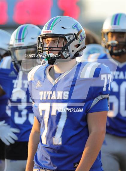 Thumbnail 1 in Mater Dei Catholic @ Eastlake photogallery.