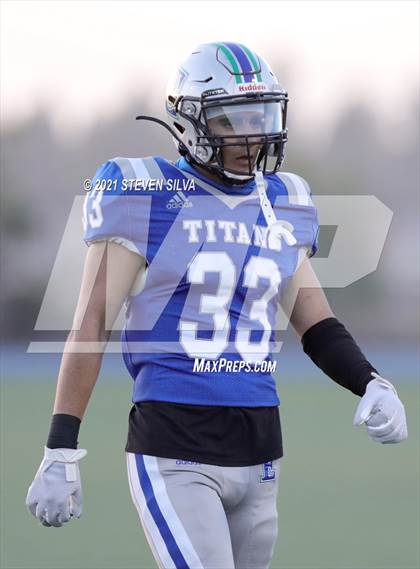 Thumbnail 1 in Mater Dei Catholic @ Eastlake photogallery.