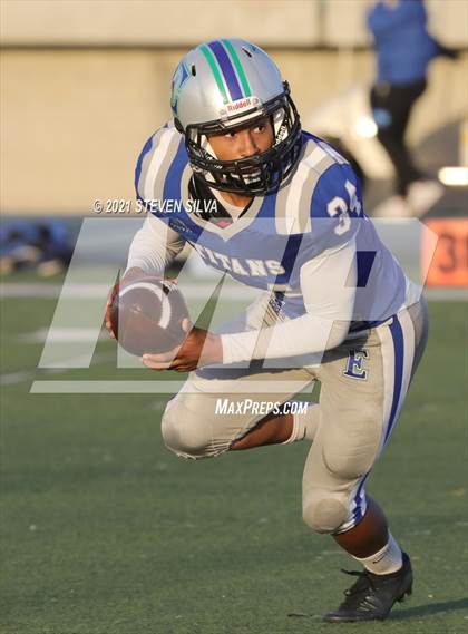 Thumbnail 1 in Mater Dei Catholic @ Eastlake photogallery.