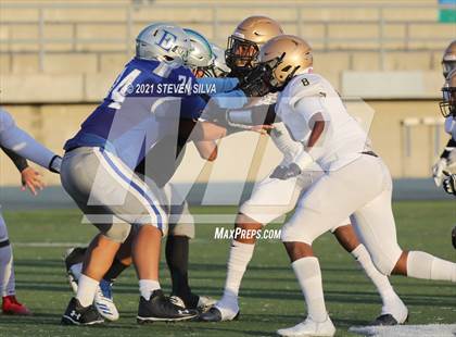 Thumbnail 3 in Mater Dei Catholic @ Eastlake photogallery.
