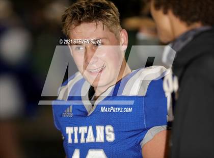 Thumbnail 3 in Mater Dei Catholic @ Eastlake photogallery.