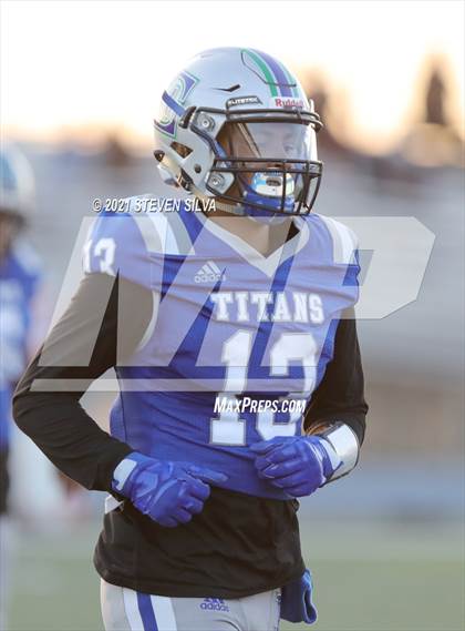 Thumbnail 3 in Mater Dei Catholic @ Eastlake photogallery.