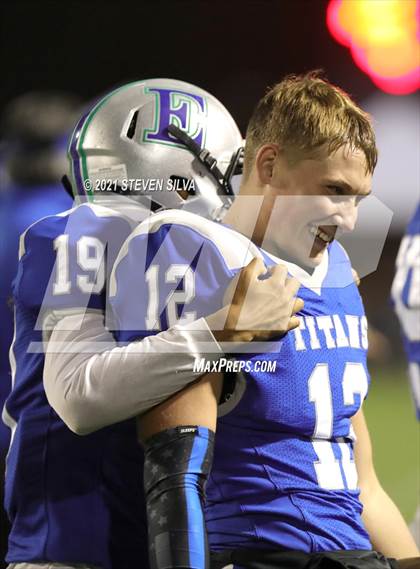 Thumbnail 2 in Mater Dei Catholic @ Eastlake photogallery.