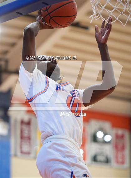 Thumbnail 2 in St. Raymond vs Monsignor Scanlan  photogallery.