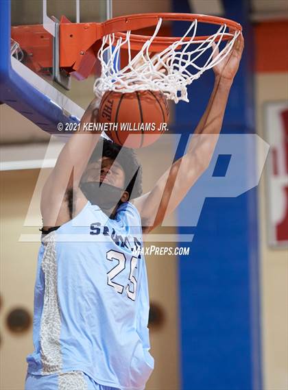 Thumbnail 2 in St. Raymond vs Monsignor Scanlan  photogallery.