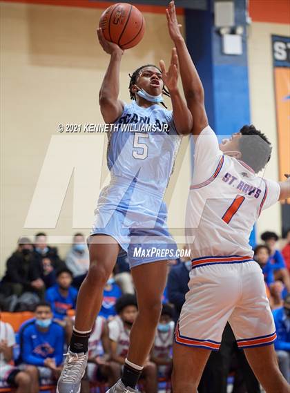 Thumbnail 1 in St. Raymond vs Monsignor Scanlan  photogallery.