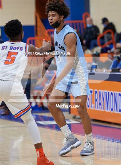 Thumbnail 2 in St. Raymond vs Monsignor Scanlan  photogallery.