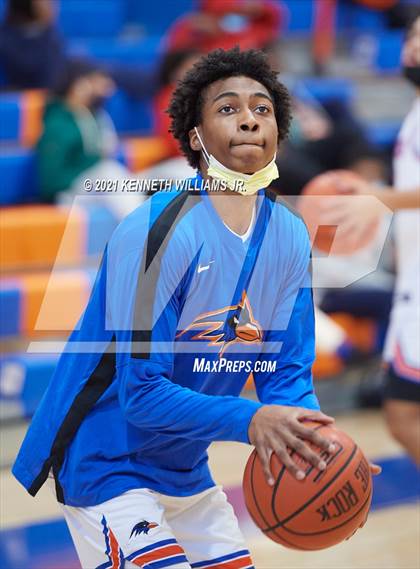Thumbnail 3 in St. Raymond vs Monsignor Scanlan  photogallery.