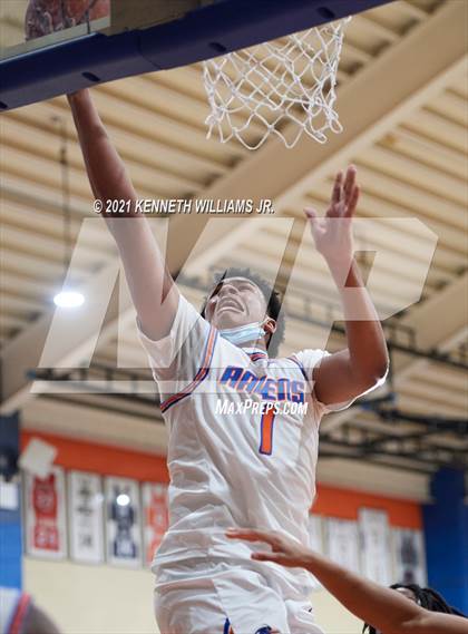 Thumbnail 2 in St. Raymond vs Monsignor Scanlan  photogallery.
