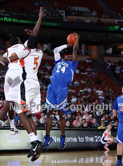 Thumbnail 1 in Paducah vs. Waelder (UIL1A Semifinal) photogallery.