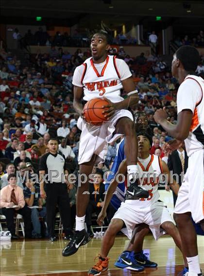 Thumbnail 3 in Paducah vs. Waelder (UIL1A Semifinal) photogallery.