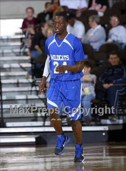 Thumbnail 3 in Paducah vs. Waelder (UIL1A Semifinal) photogallery.