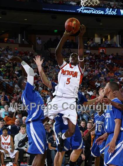 Thumbnail 2 in Paducah vs. Waelder (UIL1A Semifinal) photogallery.