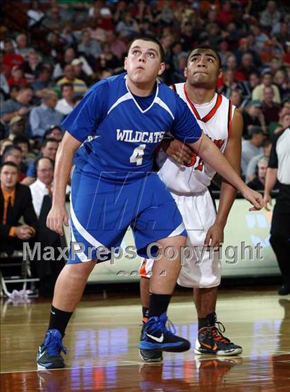 Thumbnail 1 in Paducah vs. Waelder (UIL1A Semifinal) photogallery.