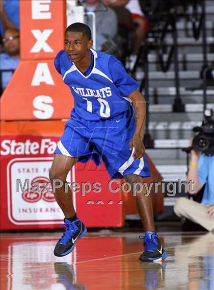 Thumbnail 2 in Paducah vs. Waelder (UIL1A Semifinal) photogallery.