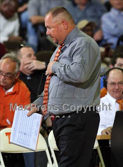 Thumbnail 2 in Paducah vs. Waelder (UIL1A Semifinal) photogallery.