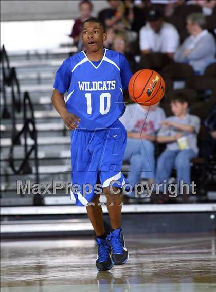 Thumbnail 1 in Paducah vs. Waelder (UIL1A Semifinal) photogallery.