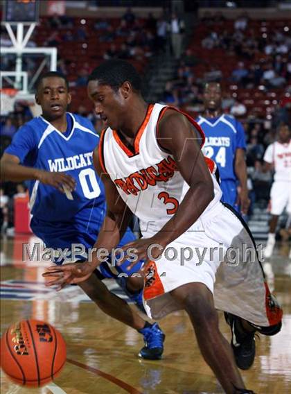 Thumbnail 2 in Paducah vs. Waelder (UIL1A Semifinal) photogallery.