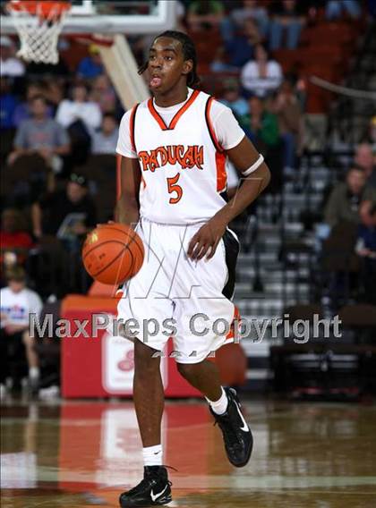 Thumbnail 3 in Paducah vs. Waelder (UIL1A Semifinal) photogallery.