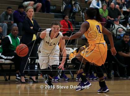 Thumbnail 3 in Edna Karr @ Mt. Carmel photogallery.