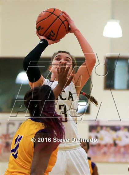 Thumbnail 1 in Edna Karr @ Mt. Carmel photogallery.