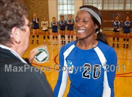 Thumbnail 1 in La Jolla Country Day vs Parker (CIF SDS D4 Final) photogallery.